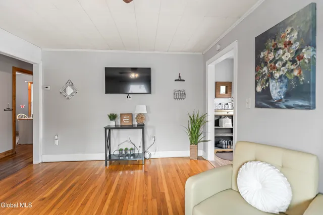 $214,900 | 20 Fairview Avenue, Nassau, NY 12123