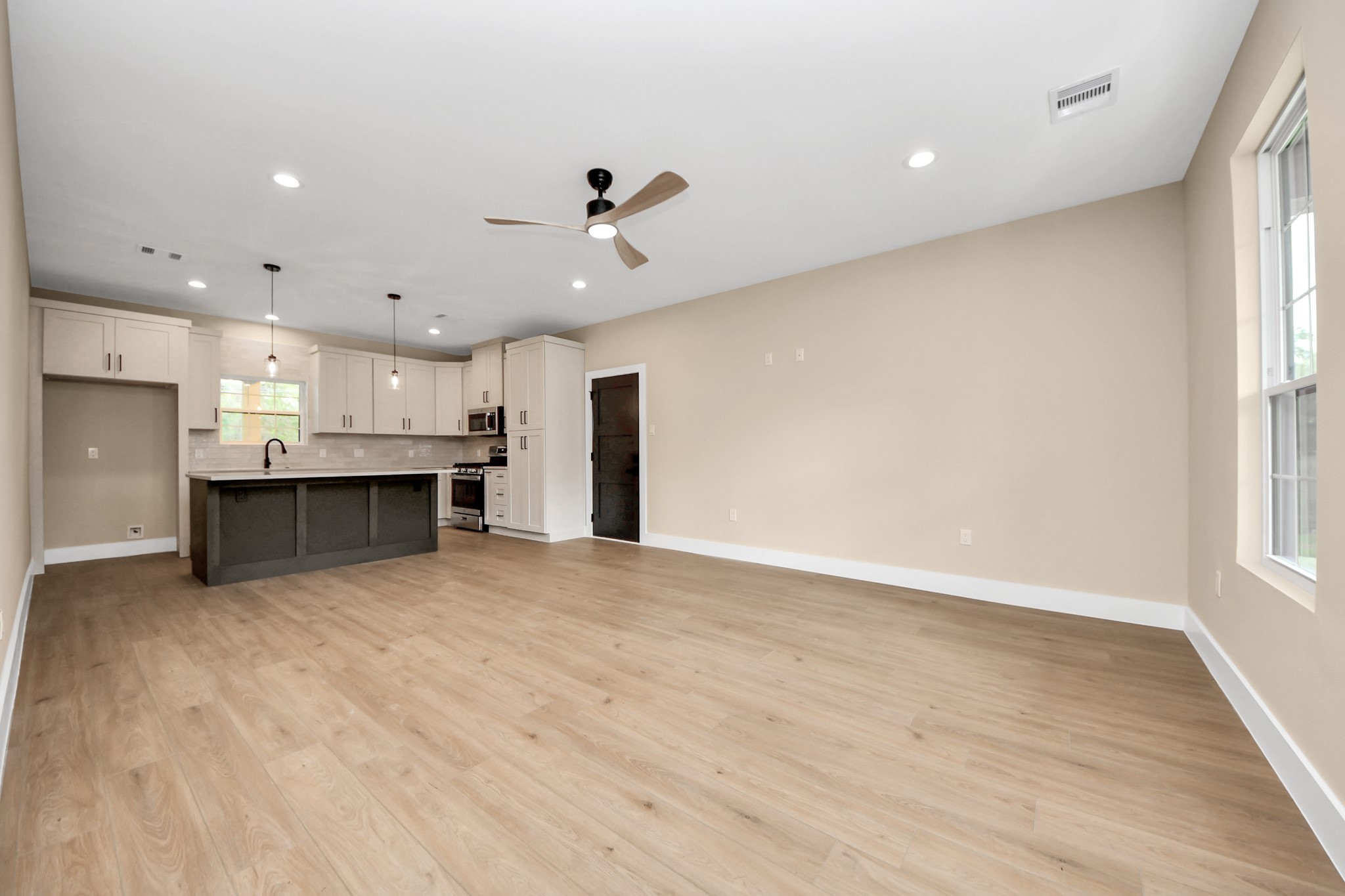 29727 Spring Forest Drive Spring, TX 77386 - Photo 10 of 37