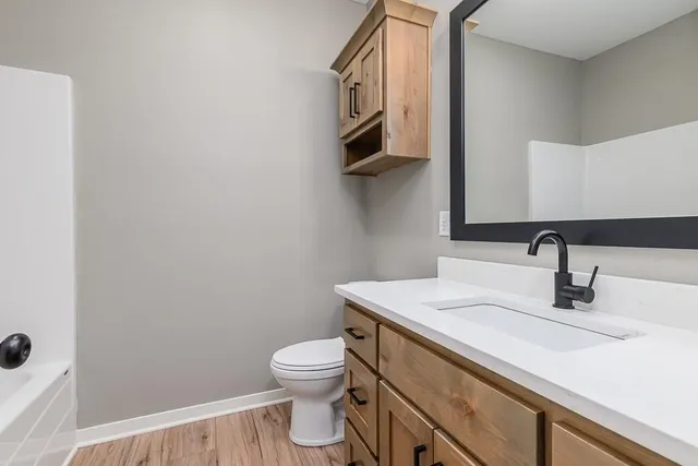 $389,950 | 932 North Cottonwood Terrace, Tonganoxie, KS 66086