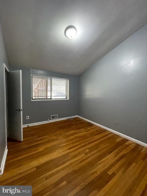 11211 Bybee Street Silver Spring, MD 20902 - Photo 13 of 21 Bed room 3