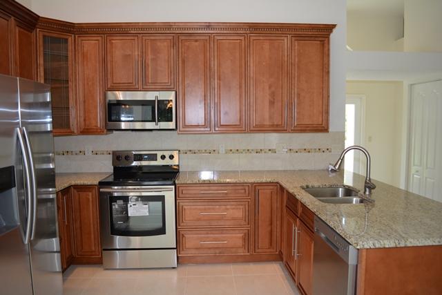 18710 93rd Road North Loxahatchee, FL 33470 - Photo 11 of 34 42" Maple Cabinets