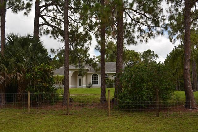 18710 93rd Road North Loxahatchee, FL 33470 - Photo 3 of 34 Fence & Gated
