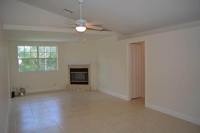 18710 93rd Road North Loxahatchee, FL 33470 - Photo 6 of 34 Family Room