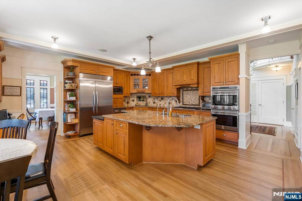 314 Winthrop Road Teaneck, NJ 07666 - Photo 14 of 49