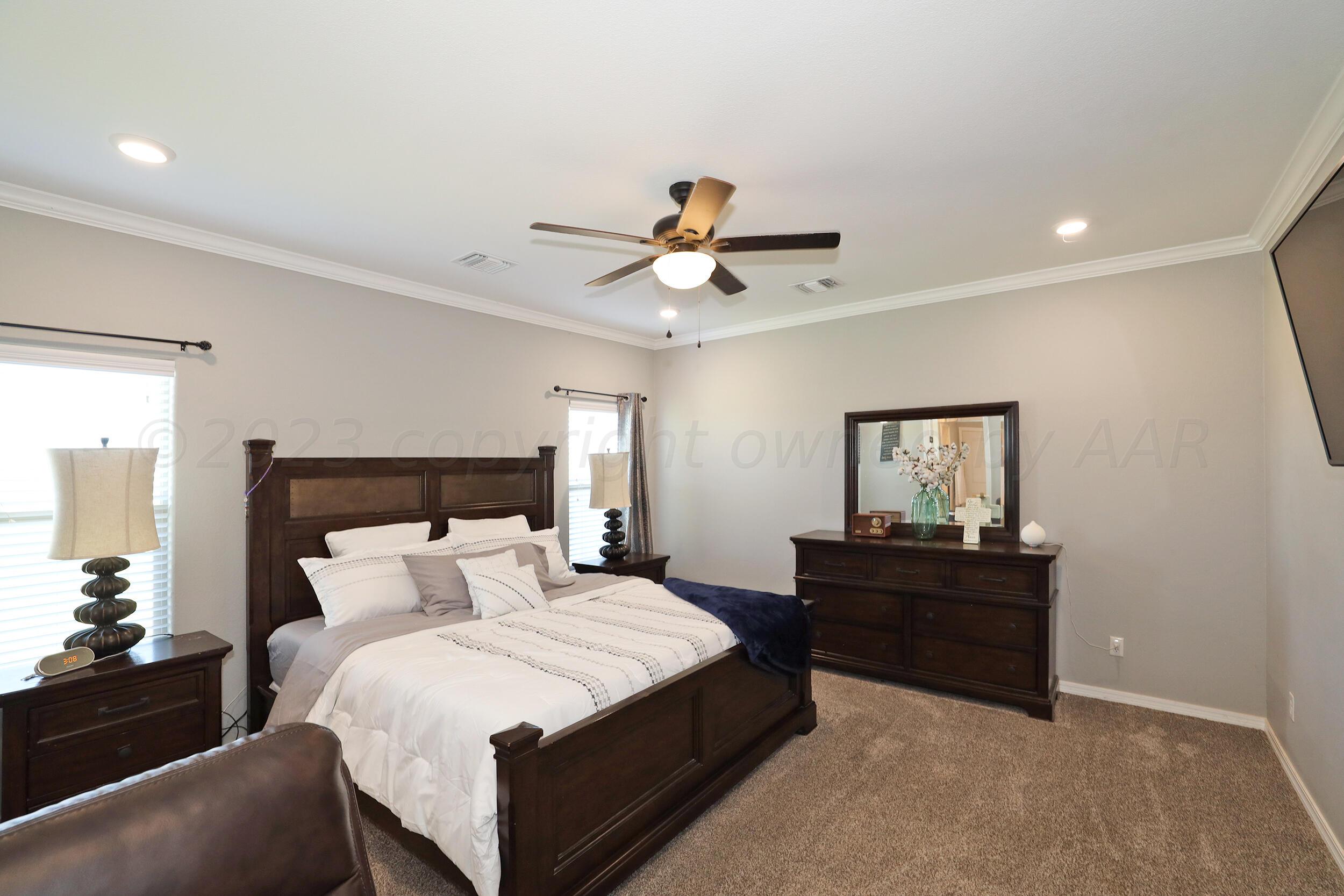 18501 Willow Way Road Amarillo, TX 79124 - Photo 11 of 30 Owner's Bedroom
