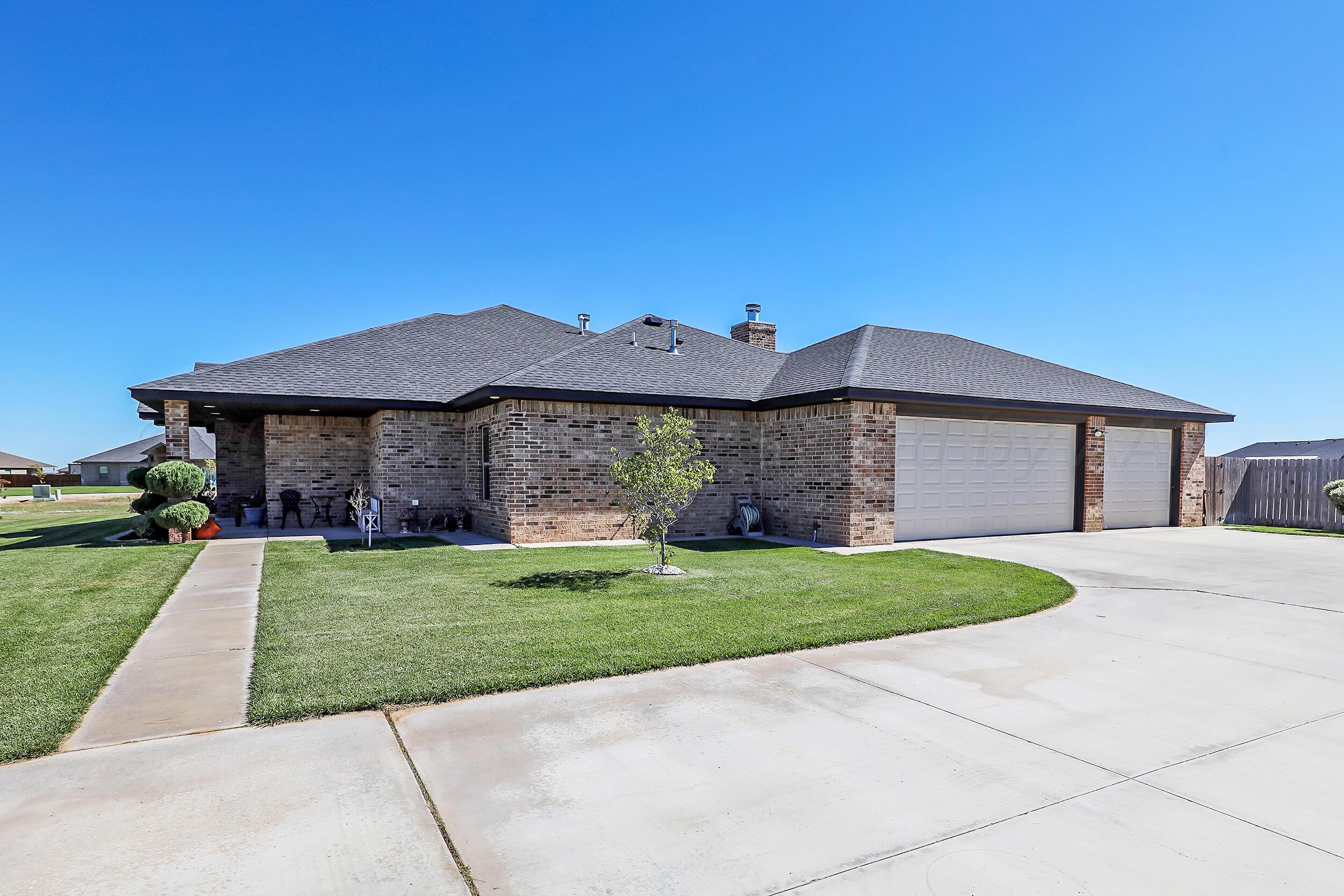 18501 Willow Way Road Amarillo, TX 79124 - Photo 30 of 30 Garage