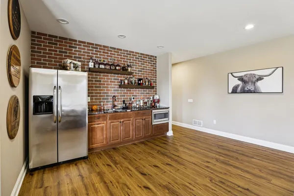 $1,049,000 | 1051 Water Wheel Drive, Waunakee, WI 53597