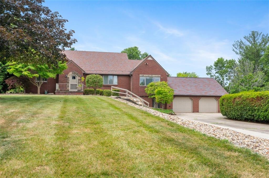119 Ridgeview Drive Aliquippa, PA 15001 - Photo 1 of 31 Gallery Image 1