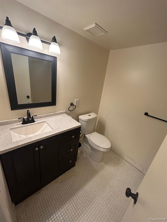 30042 West 12 Mile Road, Unit 56 Farmington Hills, MI 48334 - Photo 16 of 31