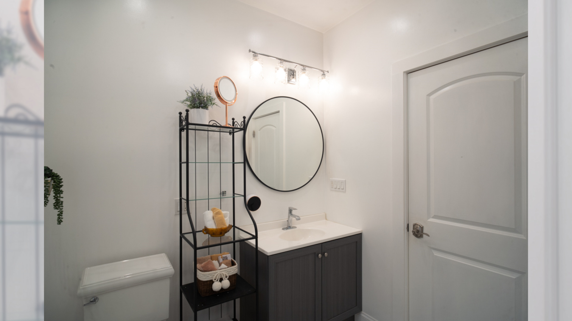 5040 North Ridgeway Avenue Chicago, IL 60625 - Photo 9 of 30 Gallery Image 9