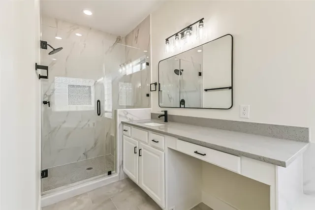 a bathroom with a bathtub
