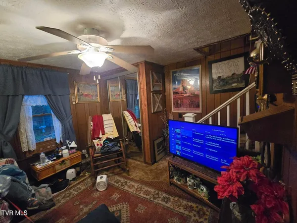 $275,000 | 123 McMahan Gibbs Road, Roan Mountain, TN 37687