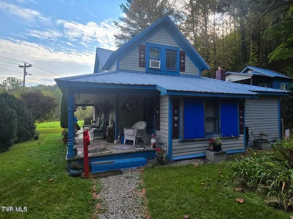 $275,000 | 123 McMahan Gibbs Road, Roan Mountain, TN 37687