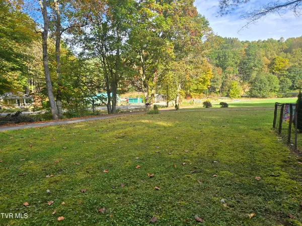 $275,000 | 123 McMahan Gibbs Road, Roan Mountain, TN 37687