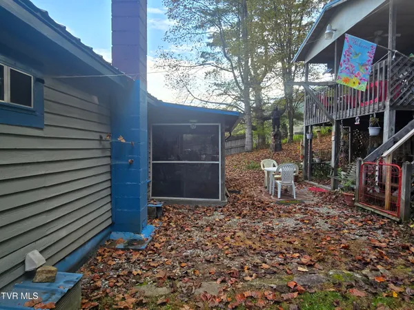 $275,000 | 123 McMahan Gibbs Road, Roan Mountain, TN 37687