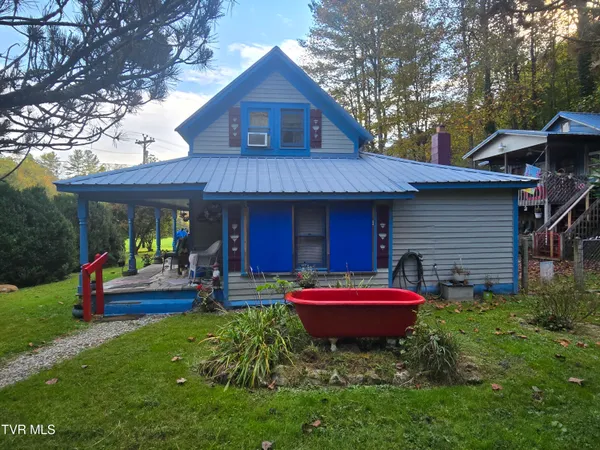 $275,000 | 123 McMahan Gibbs Road, Roan Mountain, TN 37687