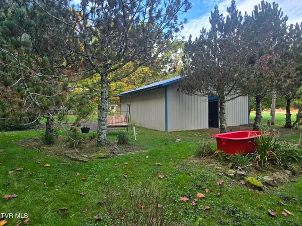 $275,000 | 123 McMahan Gibbs Road, Roan Mountain, TN 37687