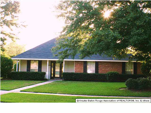 5516 Highland Ridge Drive Baton Rouge, LA 70817 - Photo 3 of 14 Gallery Image 3