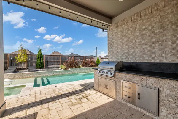 $735,000 | 9214 Trimble Lndg Drive, Tomball, TX 77375