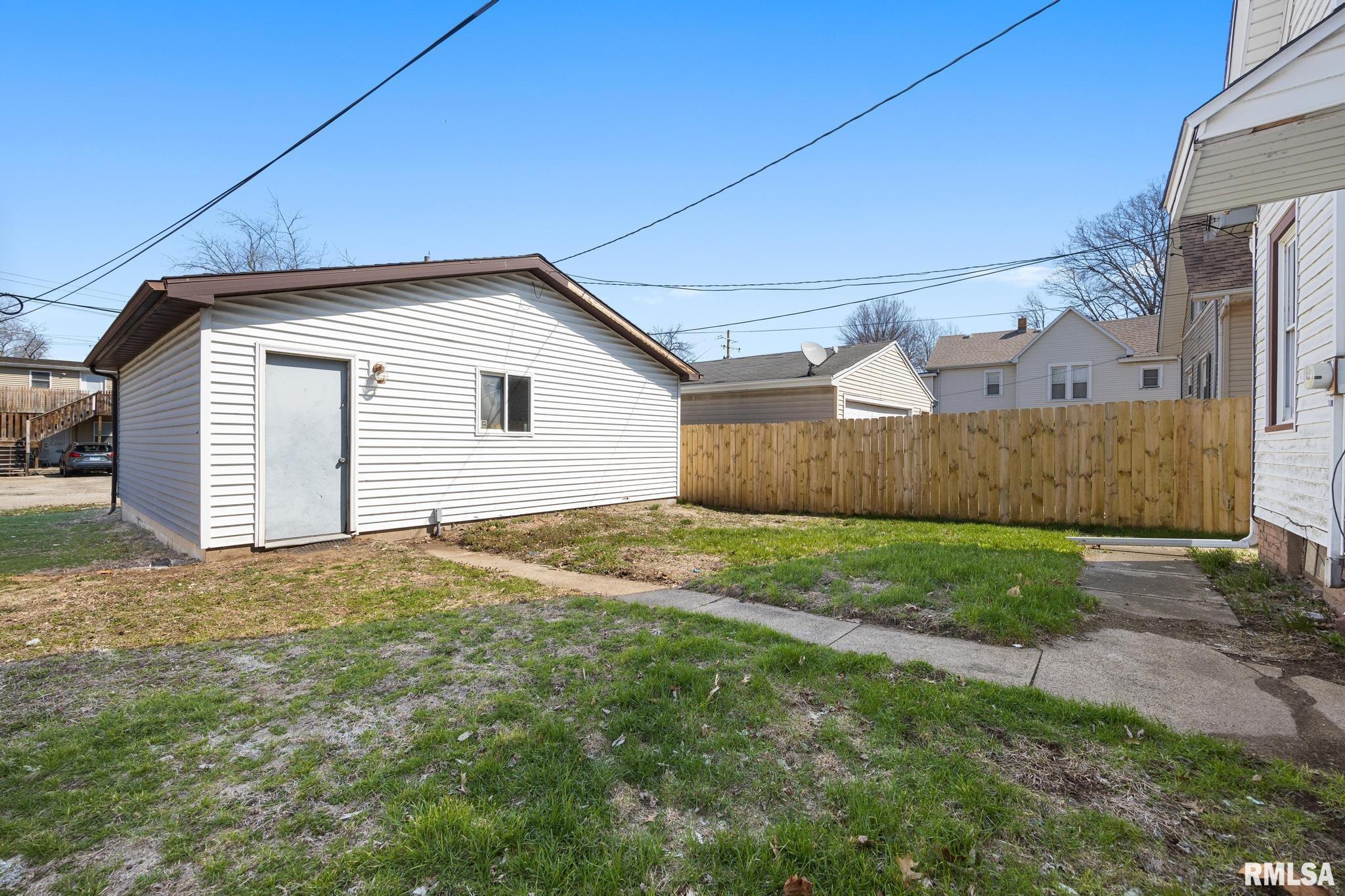 425 Herman Street Pekin, IL 61554 - Photo 12 of 13