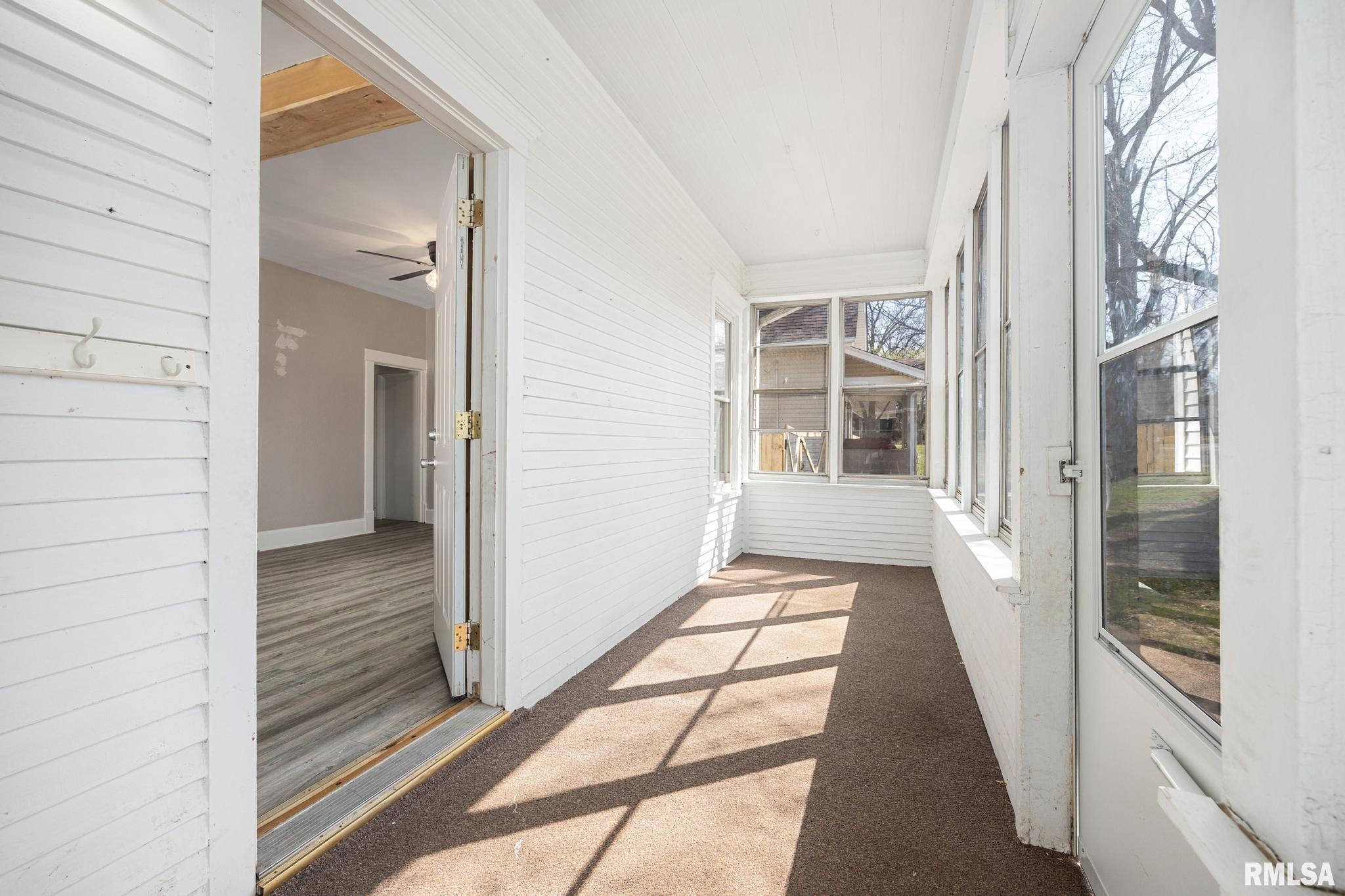 425 Herman Street Pekin, IL 61554 - Photo 3 of 13