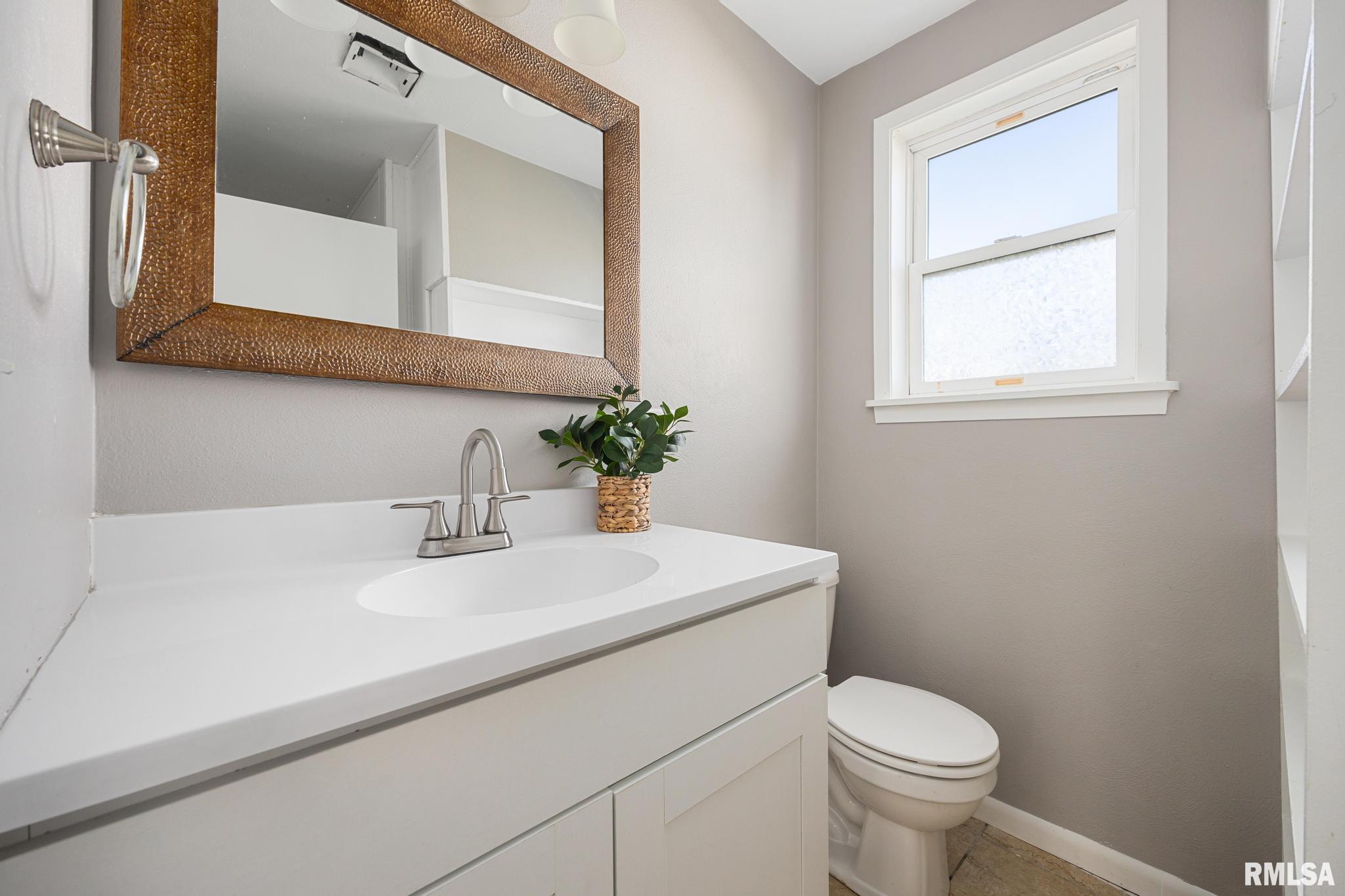 425 Herman Street Pekin, IL 61554 - Photo 8 of 13