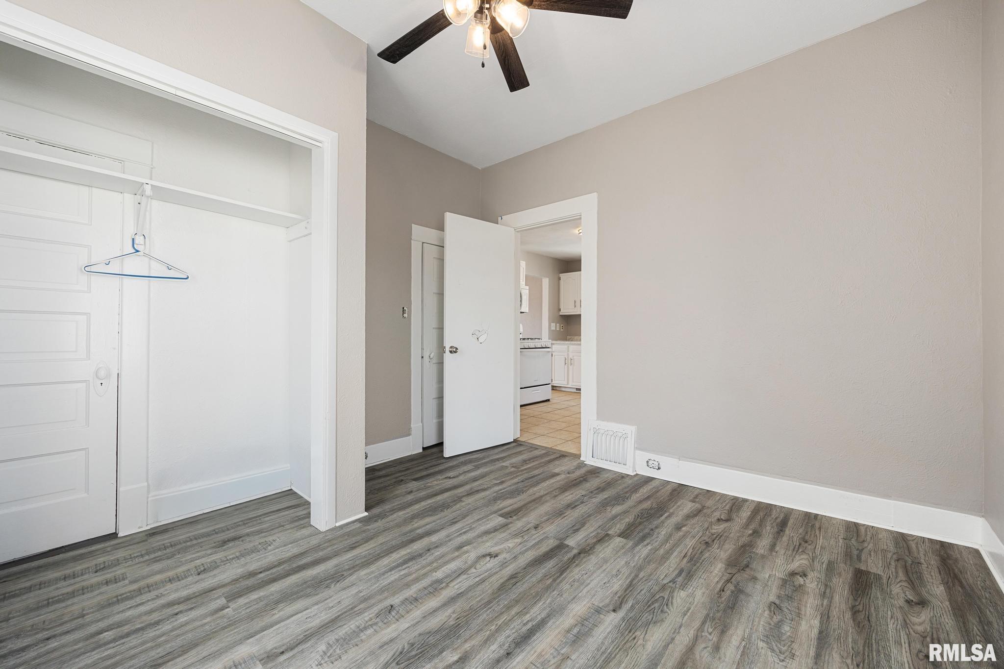 425 Herman Street Pekin, IL 61554 - Photo 9 of 13