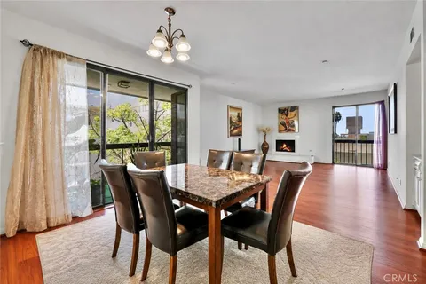 $1,299,000 | 324 North Palm Drive, Unit 407, Beverly Hills, CA 90210