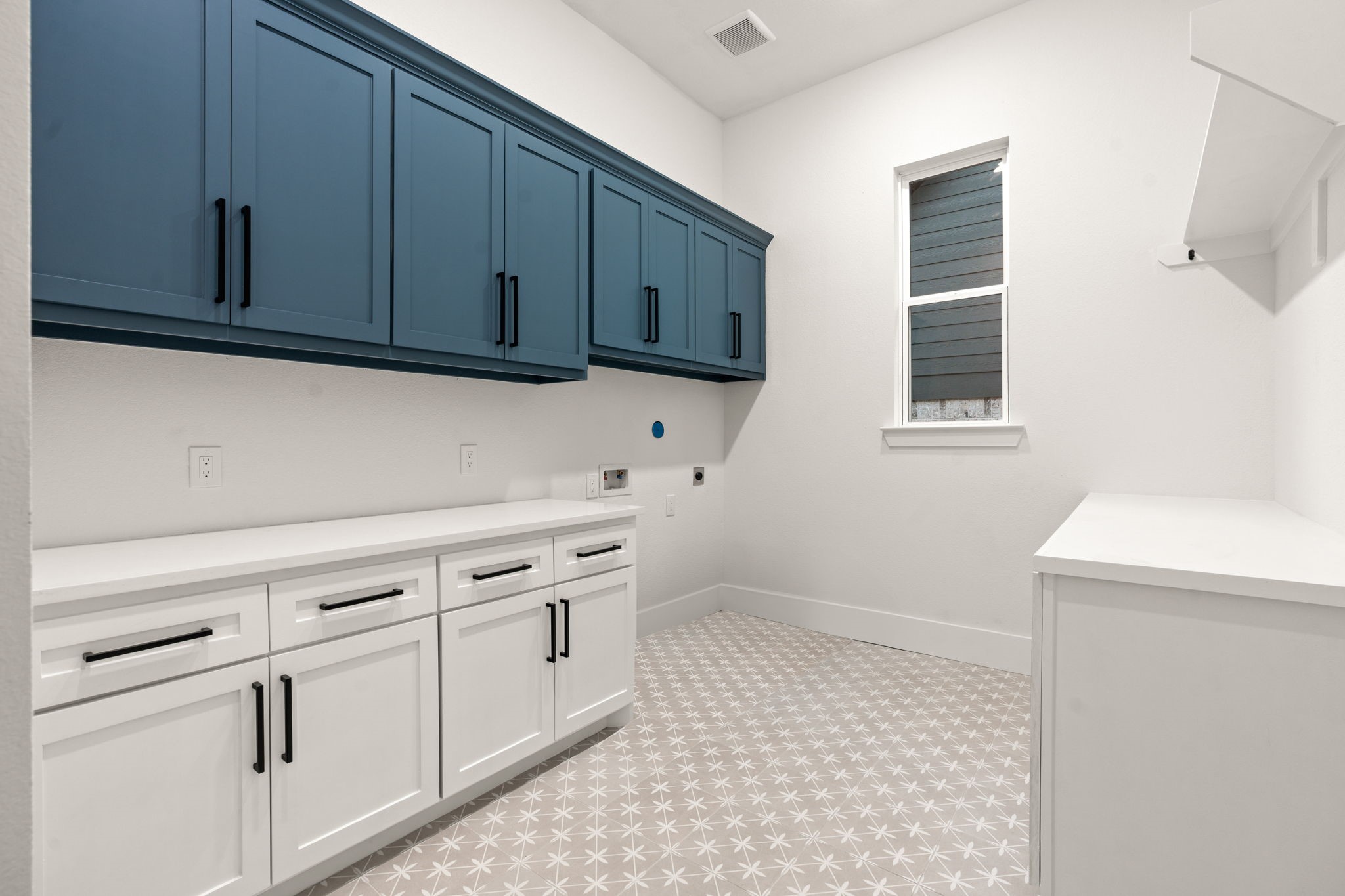 202 Victoria Court Montgomery, TX 77356 - Photo 35 of 42