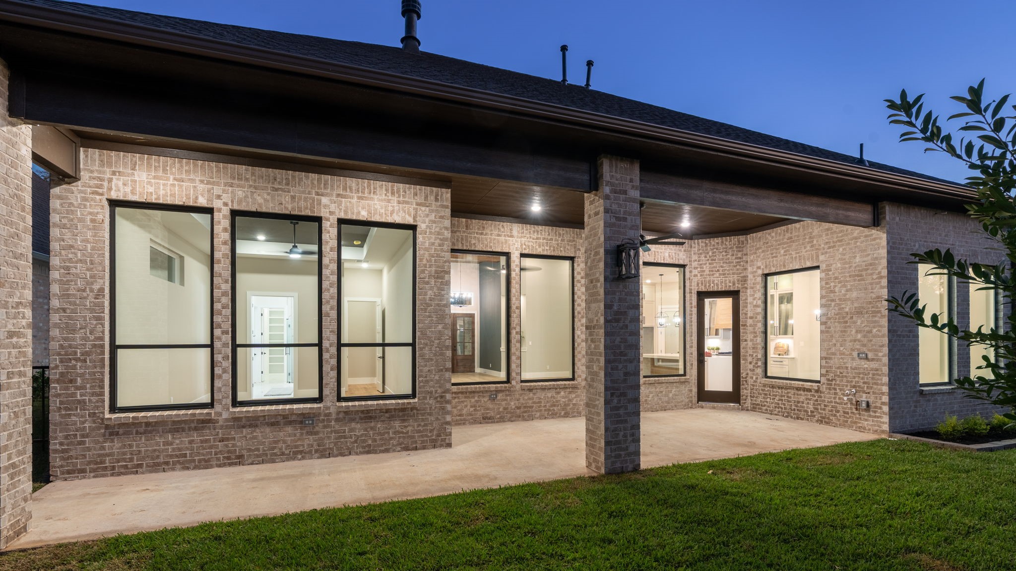 202 Victoria Court Montgomery, TX 77356 - Photo 37 of 42