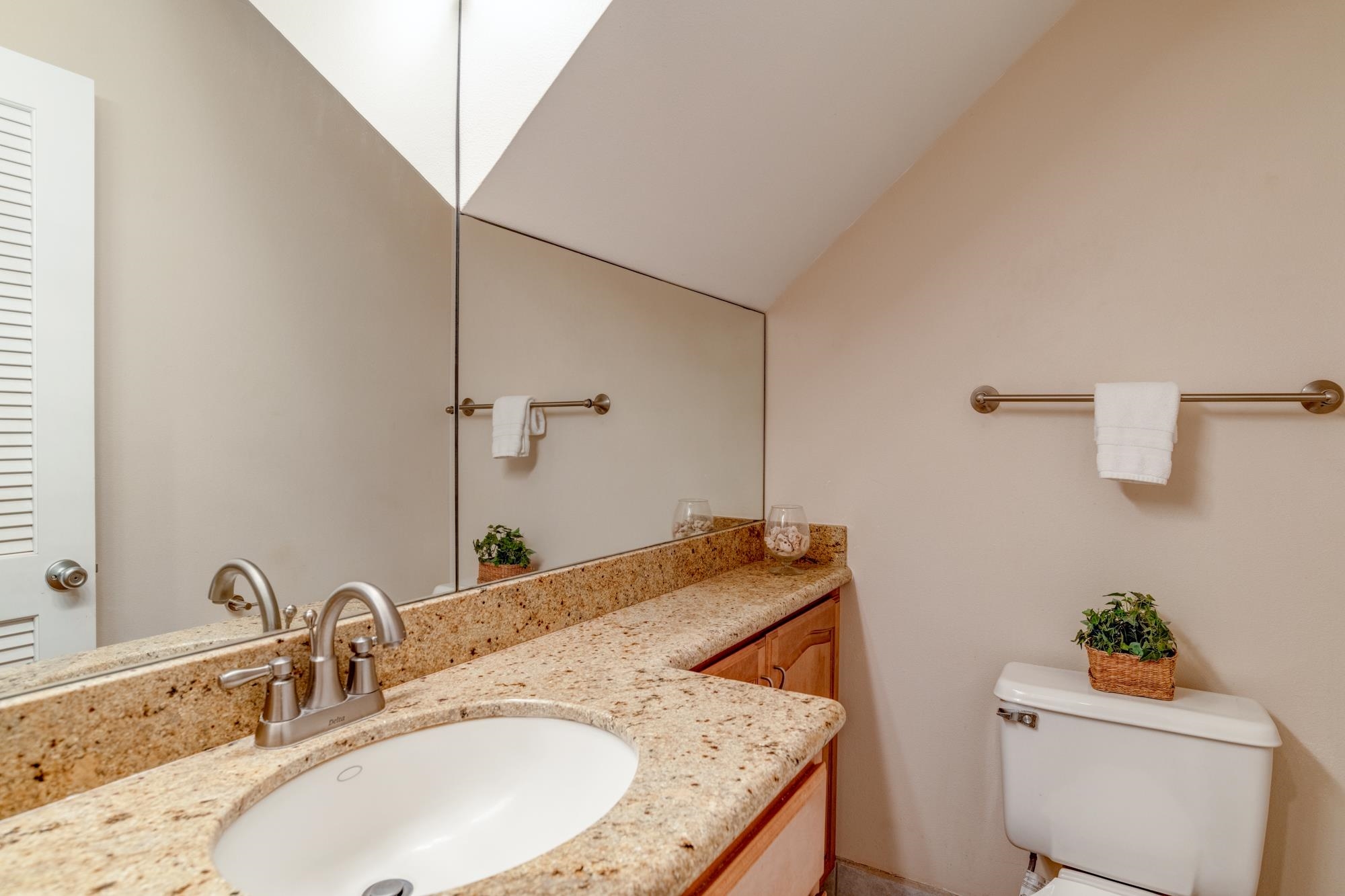 4909 Lower Honoapiilani Road, Unit F7 Lahaina, HI 96761 - Photo 18 of 33 Gallery Image 18
