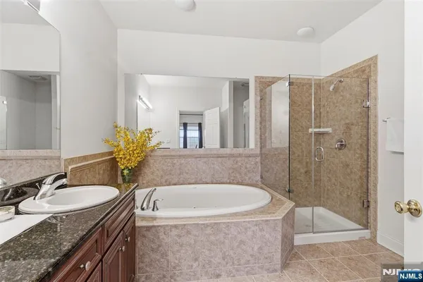 $729,900 | 19 Rockhall Court, Hamburg, NJ 07419