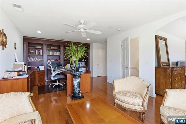 $729,900 | 19 Rockhall Court, Hamburg, NJ 07419