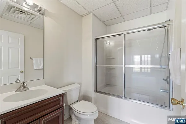 $729,900 | 19 Rockhall Court, Hamburg, NJ 07419