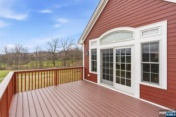 $729,900 | 19 Rockhall Court, Hamburg, NJ 07419