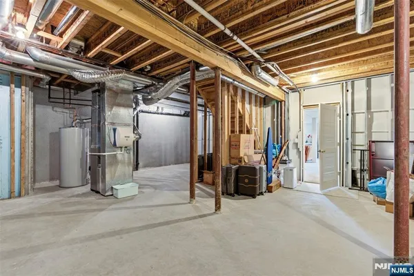 $729,900 | 19 Rockhall Court, Hamburg, NJ 07419