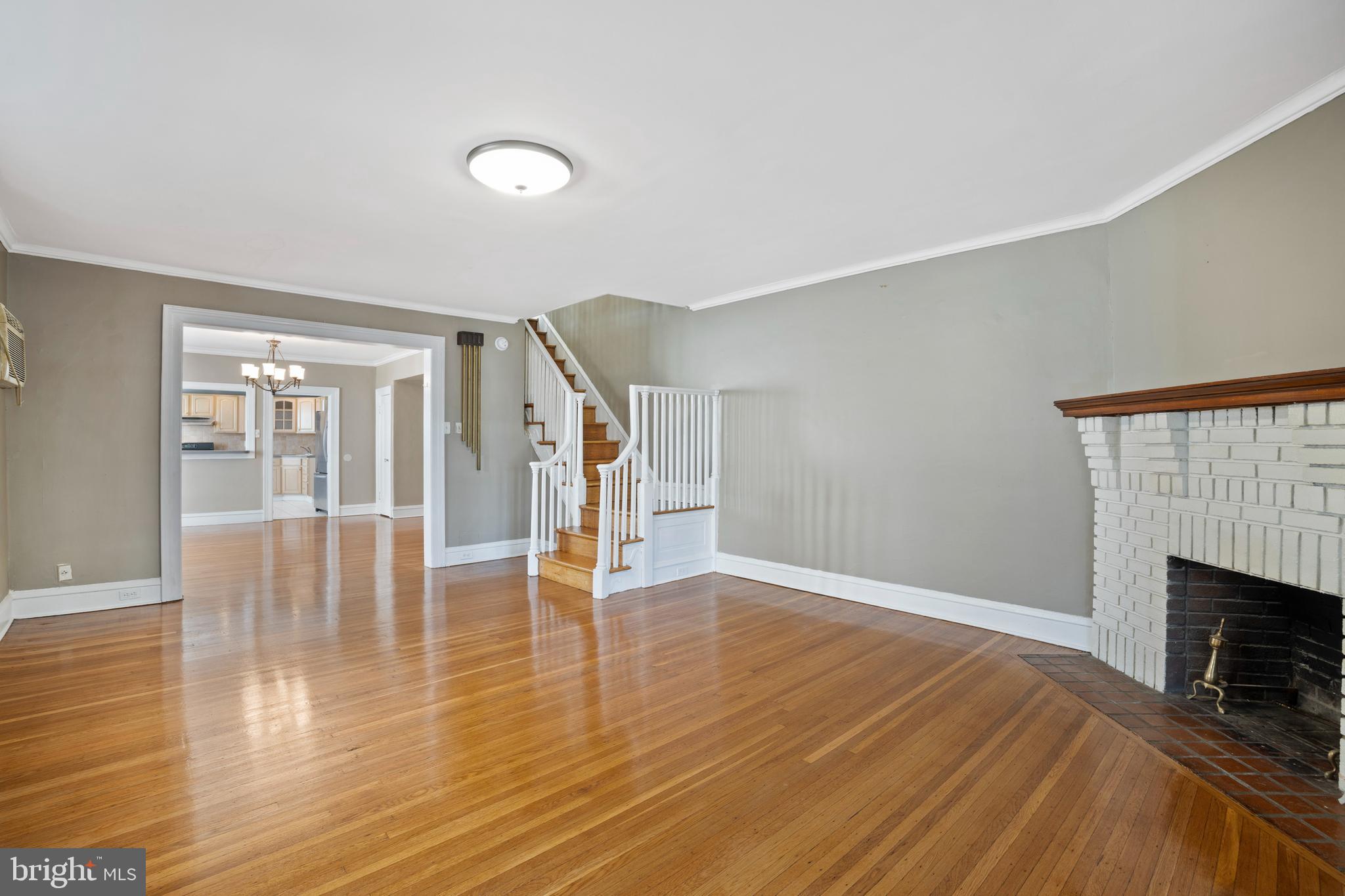5408 Gainor Road Philadelphia, PA 19131 - Photo 3 of 26 Gallery Image 3
