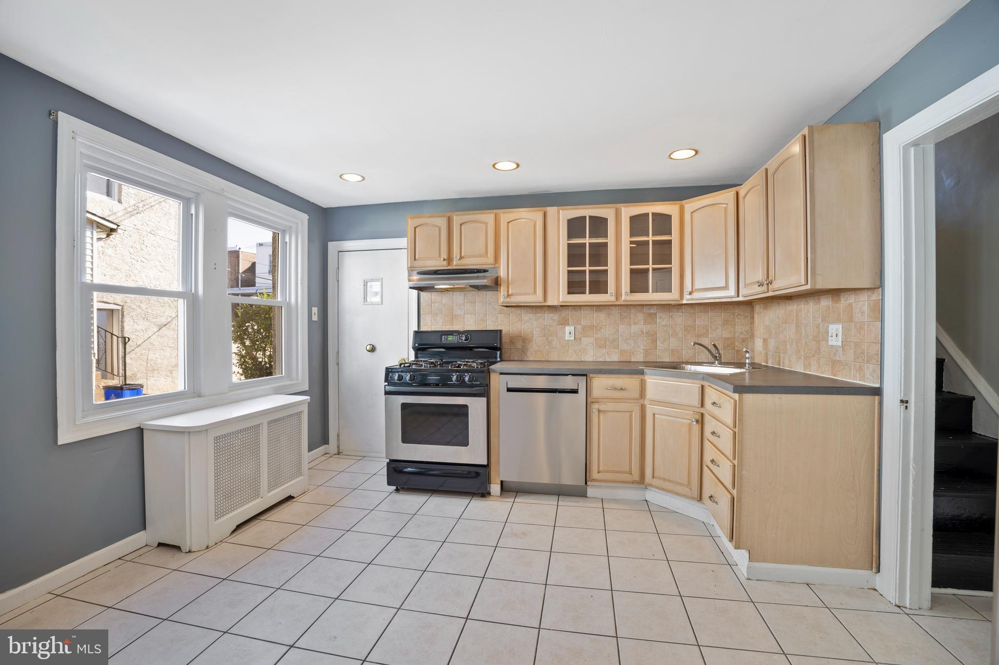 5408 Gainor Road Philadelphia, PA 19131 - Photo 8 of 26 Gallery Image 8