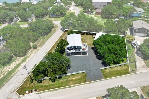$429,000 | 1215 Stagecoach Drive, Canyon Lake, TX 78133