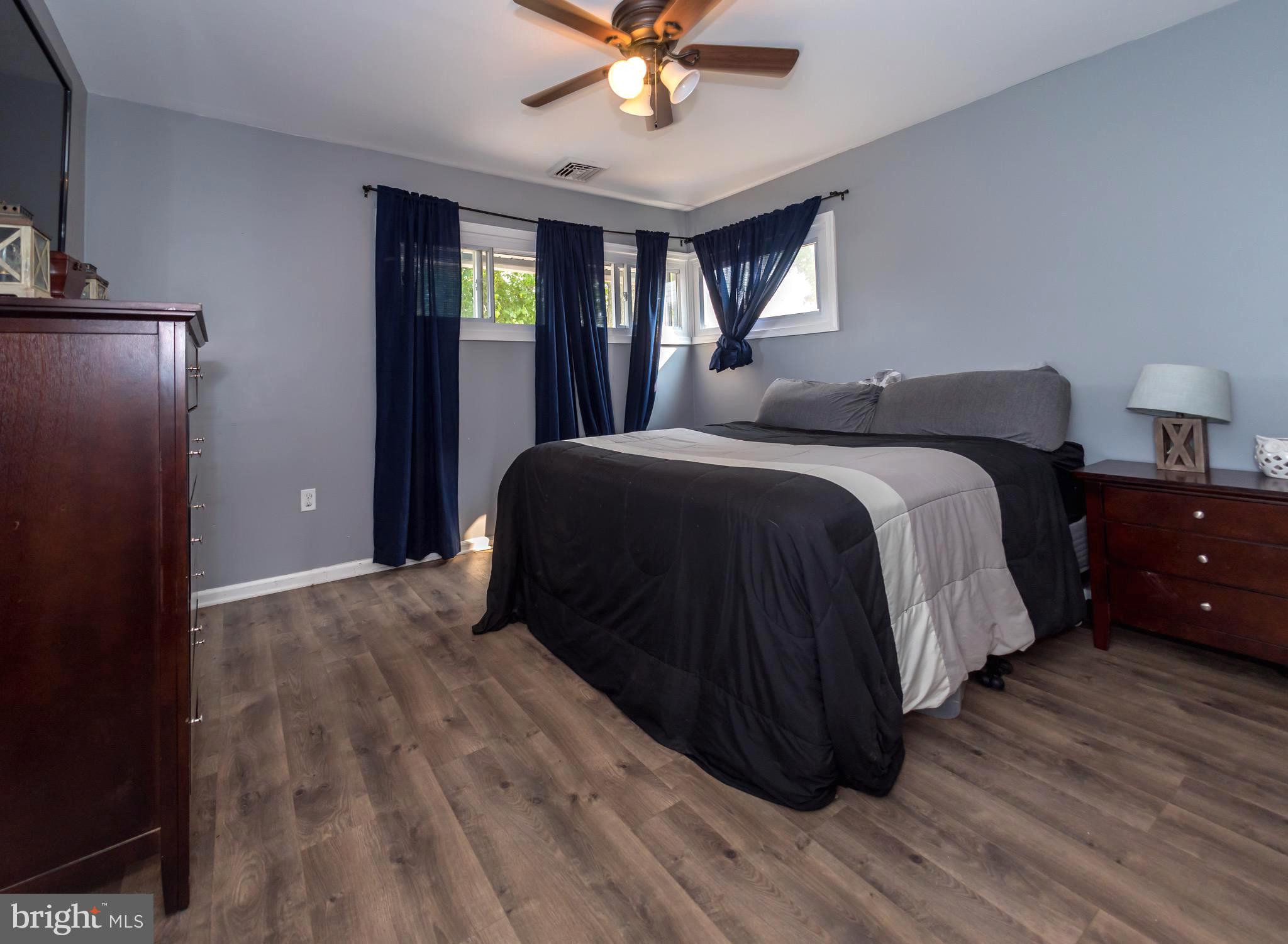 32 Winding Road Levittown, PA 19057 - Photo 12 of 41 Gallery Image 12