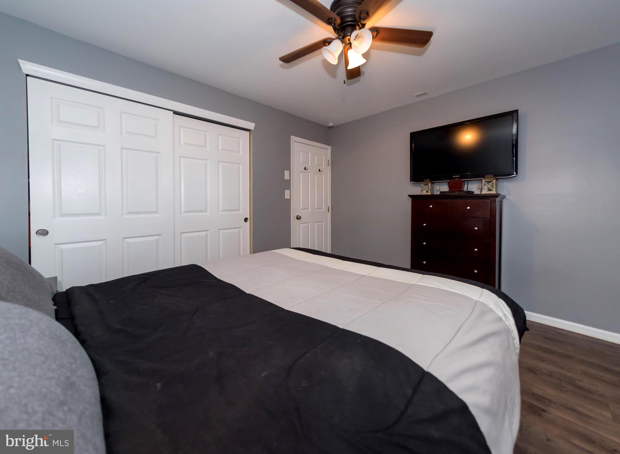 32 Winding Road Levittown, PA 19057 - Photo 15 of 41 Gallery Image 15