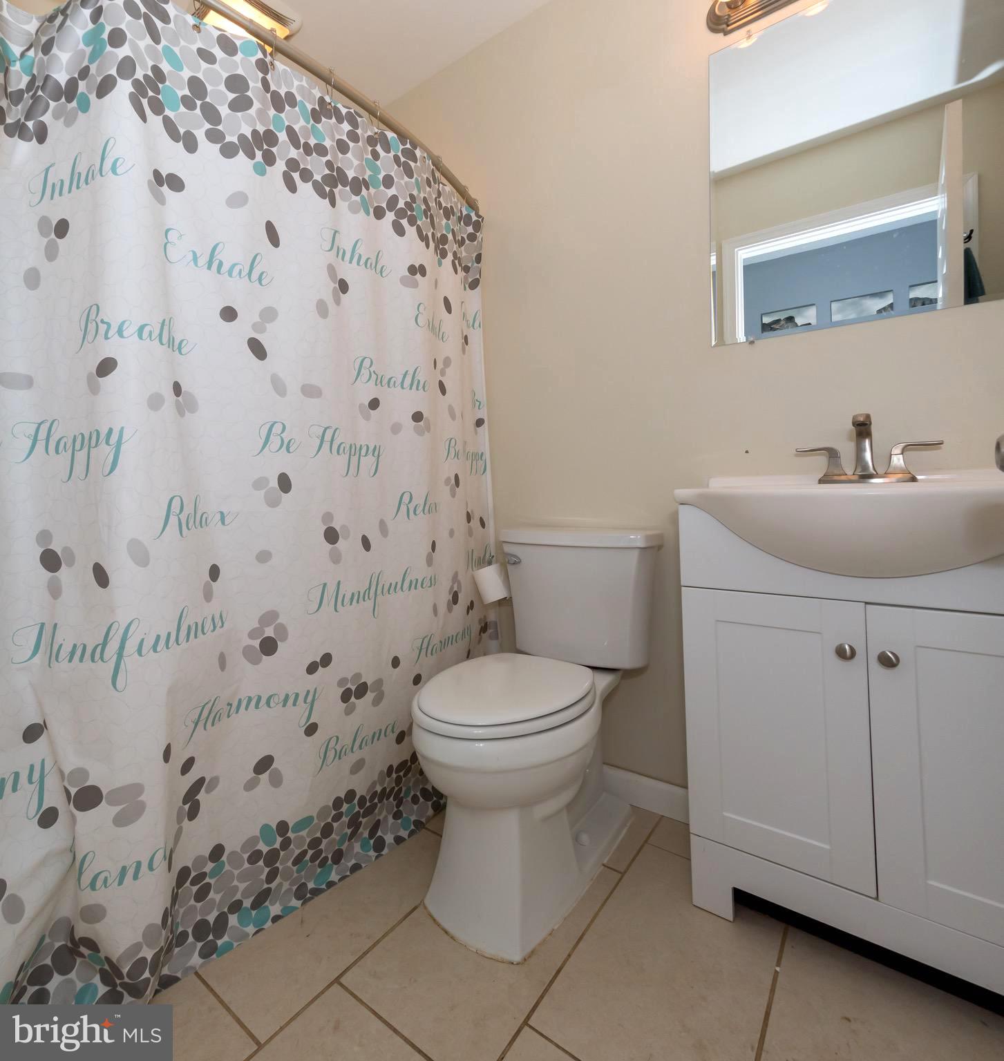 32 Winding Road Levittown, PA 19057 - Photo 16 of 41 Gallery Image 16