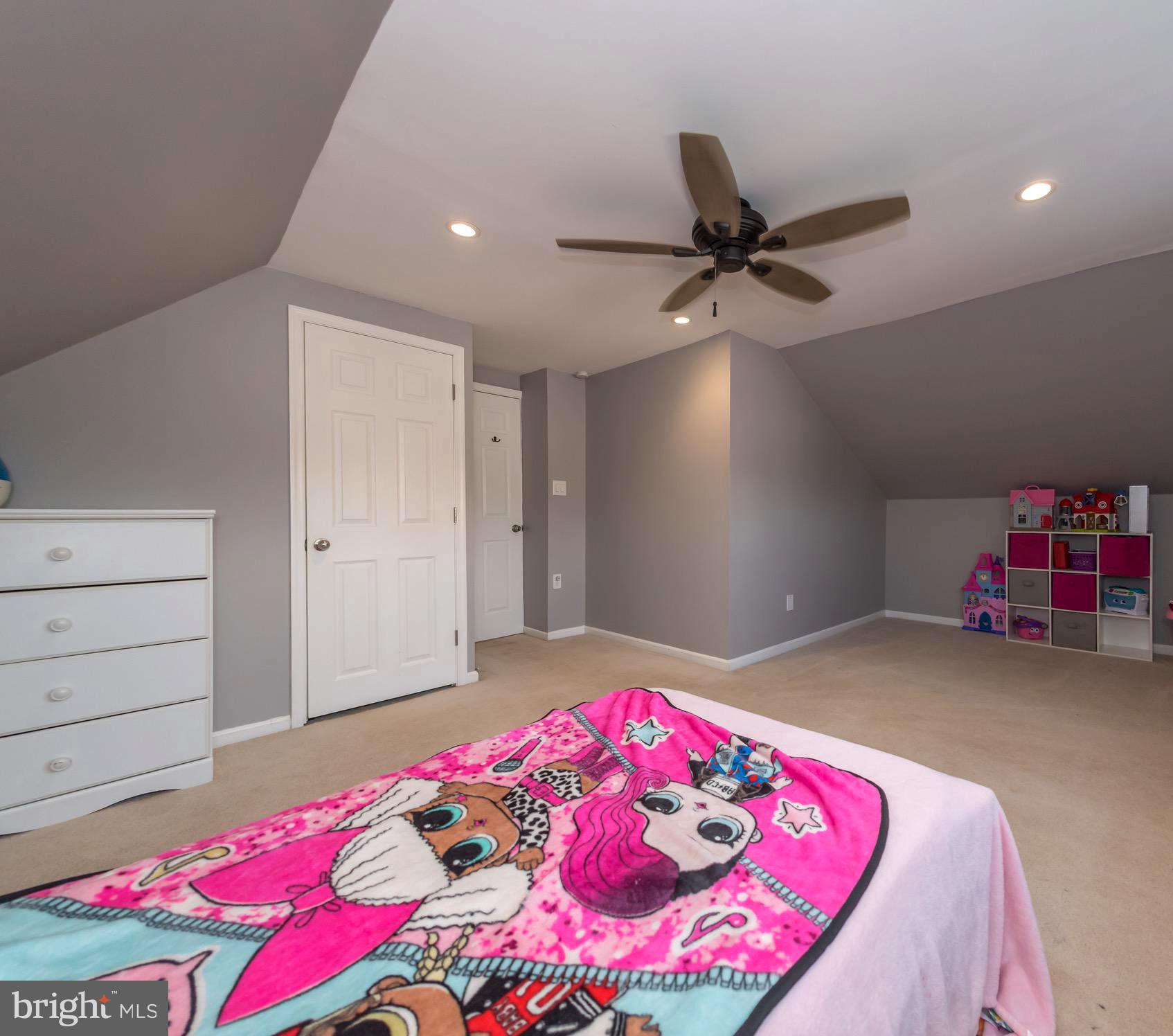 32 Winding Road Levittown, PA 19057 - Photo 24 of 41 Gallery Image 24
