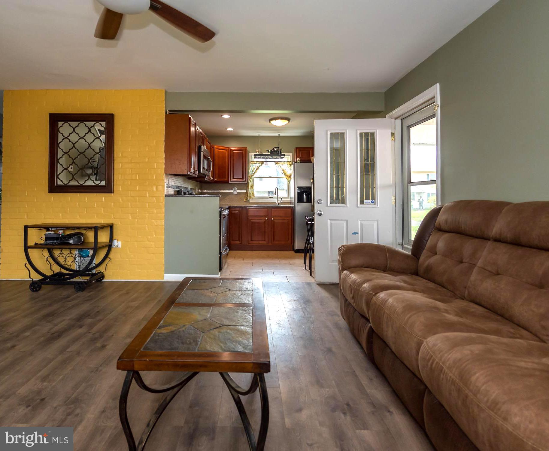 32 Winding Road Levittown, PA 19057 - Photo 6 of 41 Gallery Image 6