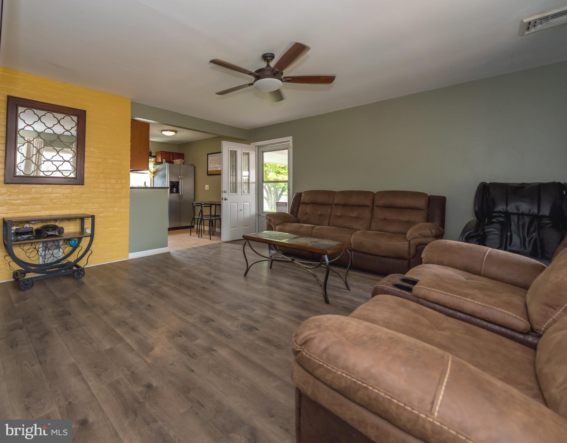 32 Winding Road Levittown, PA 19057 - Photo 10 of 41 Gallery Image 10