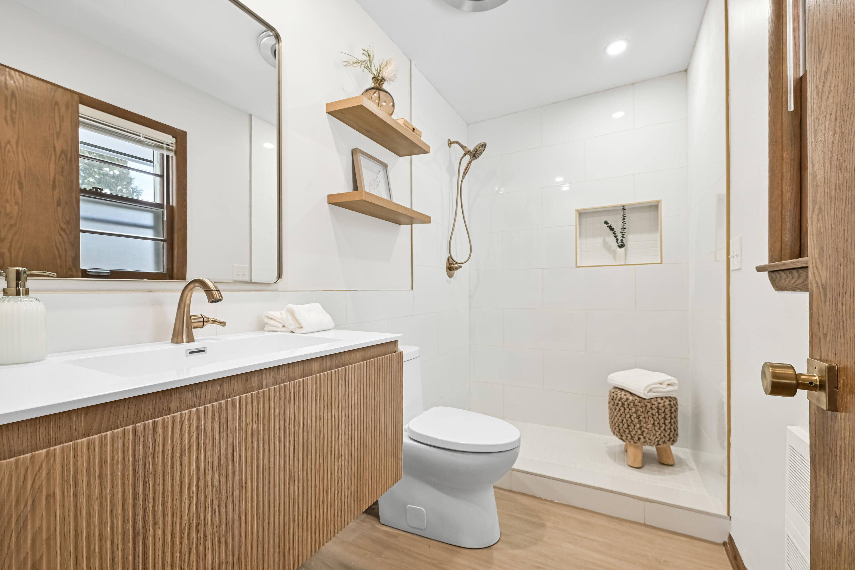 7711 North Van Dyke Road Fox Point, WI 53217 - Photo 13 of 24 Spa-like Primary Bath