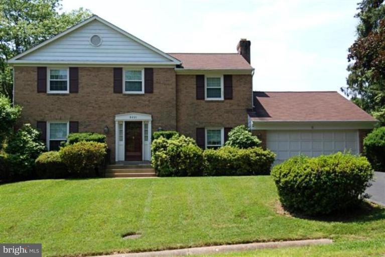 8221 Riding Ridge Place McLean, VA 22102 - Photo 1 of 18 Exterior (Main)