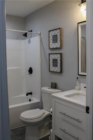 $240,000 | 603 Windsor Drive, Creighton, MO 64739