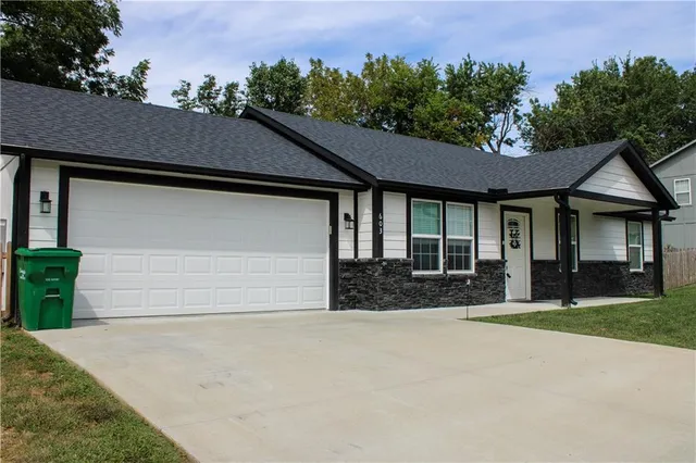 $240,000 | 603 Windsor Drive, Creighton, MO 64739