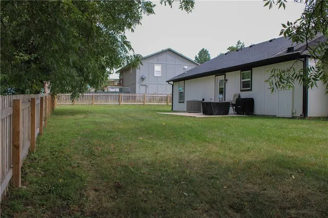 $240,000 | 603 Windsor Drive, Creighton, MO 64739